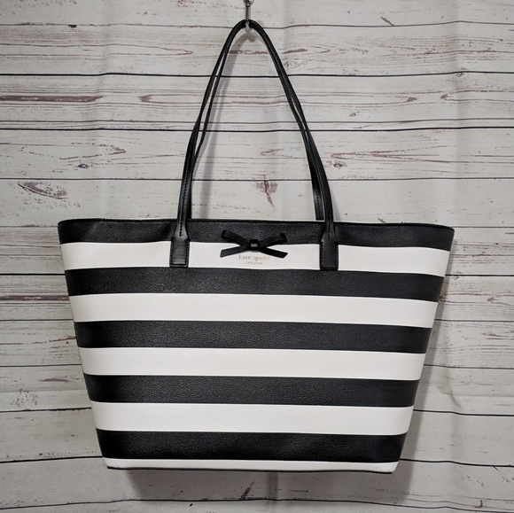 kate spade Handbags - SALE! Kate Spade Margareta Eden Street Stripe Tote